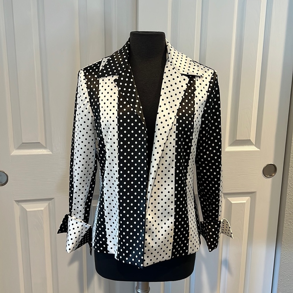 Vintage black and white polka dots women’s blazer! Size 12 - Picture 1 of 6